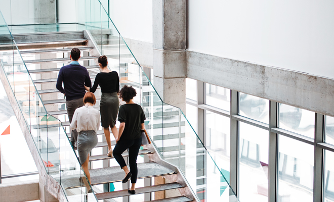 Dreaming of climbing stairs: achieve success