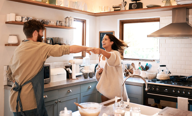 The meaning of dreaming about dancing: it’s time to be happy